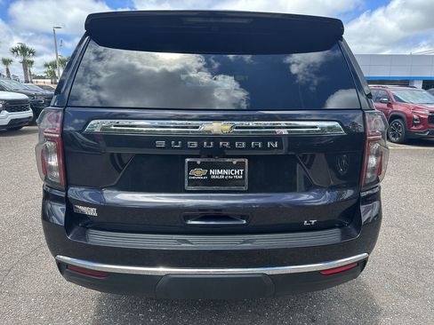 Used 2024 Chevrolet Suburban LT AWD/4WD image 15