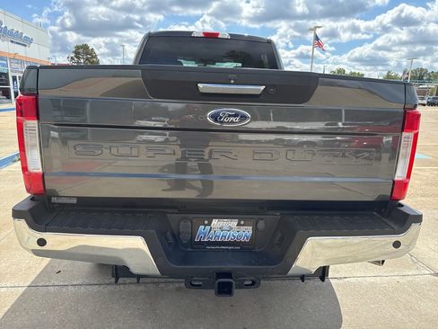 Used 2017 Ford F250 XLT w/ XLT Premium Package image 30