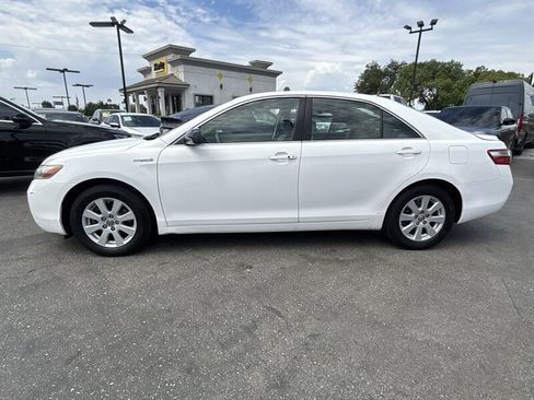 Used 2009 Toyota Camry Hybrid FWD image 2