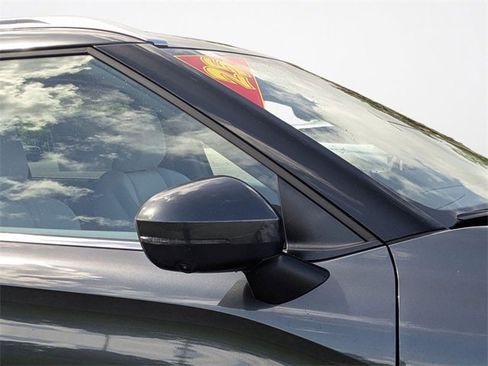 New 2025 Mitsubishi Outlander SEL image 11