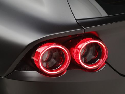 Certified 2018 Ferrari GTC4Lusso image 28