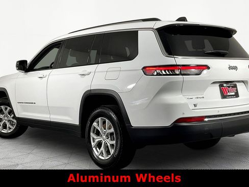 Used 2023 Jeep Grand Cherokee L Limited AWD/4WD image 4