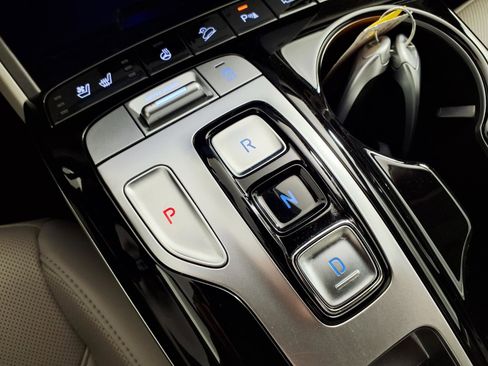 Certified 2024 Hyundai Tucson Limited FWD image 21