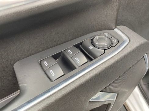 Certified 2025 Chevrolet Silverado 2500 LT w/ Convenience Package image 17