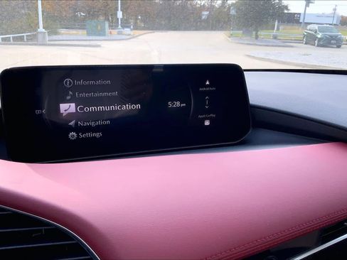 New 2026 MAZDA MAZDA3 Hatchback w/Premium Plus Pkg image 17