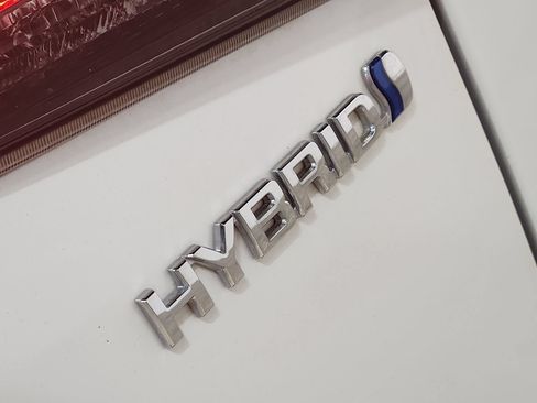 Used 2021 Toyota Highlander Limited FWD image 26