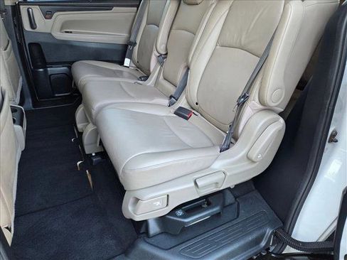 Used 2024 Honda Odyssey Touring image 19