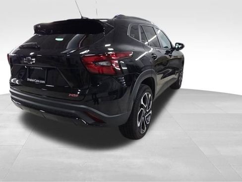 Used 2024 Chevrolet Trax RS w/ Driver Confidence Package image 10