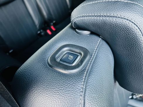 Used 2019 Mercedes-Benz GLS 450 4MATIC image 28