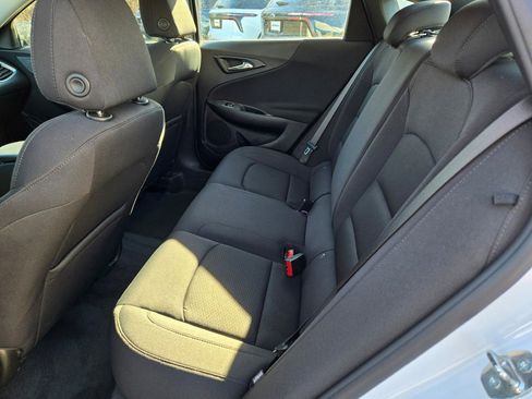 Used 2022 Chevrolet Malibu LS image 15