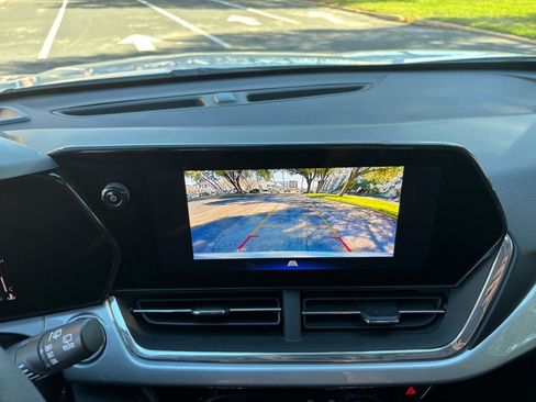 Used 2025 Chevrolet Trax LT image 17