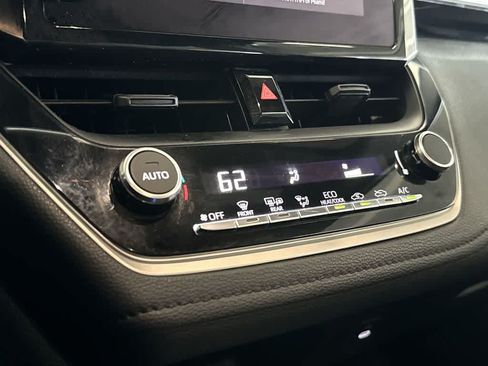 Used 2025 Toyota Corolla SE FWD image 19