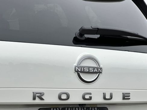 New 2026 Nissan Rogue S image 25