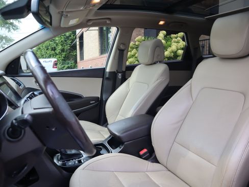 Used 2019 Hyundai Santa Fe XL FWD image 29