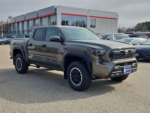 New 2026 Toyota Tacoma 4x4 Double Cab image 3