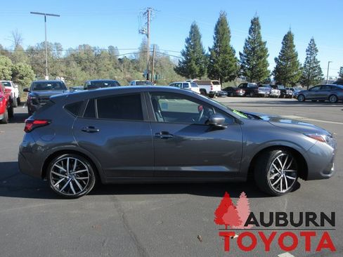 Used 2024 Subaru Impreza 2.0i Sport image 3