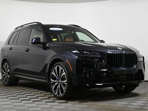 Certified 2023 BMW X7 xDrive40i w/ Executive Package image 9