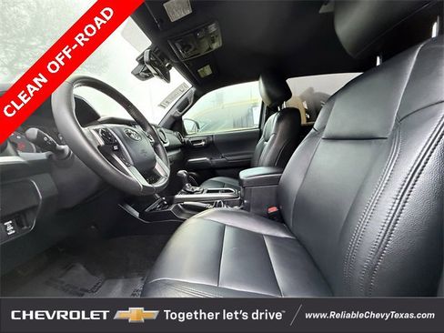 Used 2020 Toyota Tacoma TRD Off-Road image 24