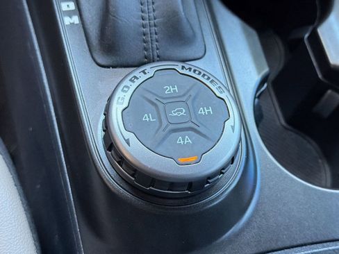 Used 2023 Ford Bronco Wildtrak AWD/4WD image 23