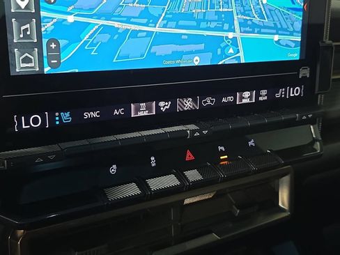 Used 2024 GMC Hummer EV 2X AWD/4WD image 16