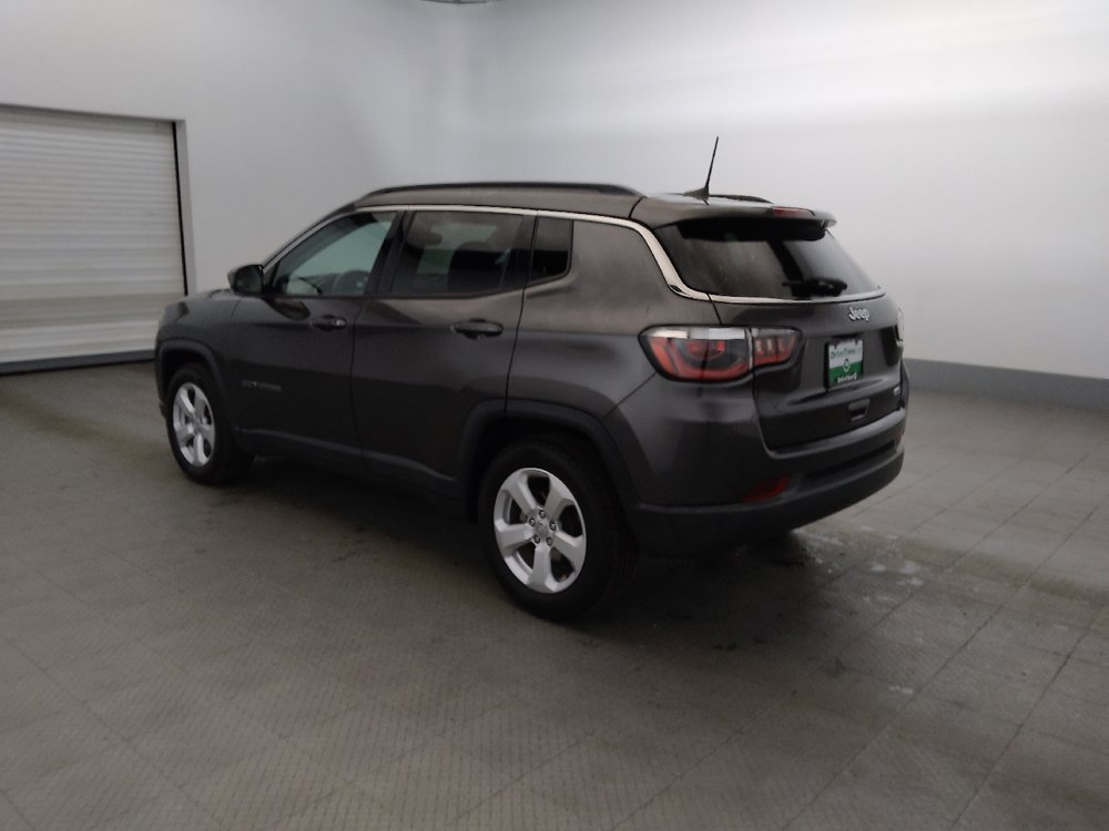Used 2019 Jeep Compass Latitude w/ Popular Equipment Group FWD image 3