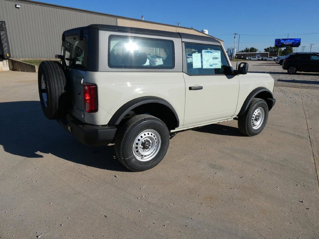 New 2026 Ford Bronco 2-Door AWD/4WD image 4