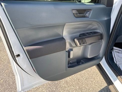 Used 2025 Ford Maverick XL image 10