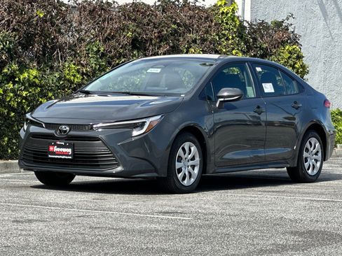 New 2026 Toyota Corolla LE image 8