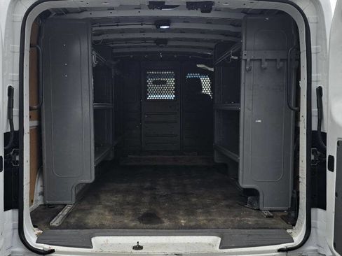 Used 2015 Nissan NV 2500 SV w/ Side & Curtain Airbag Package image 10