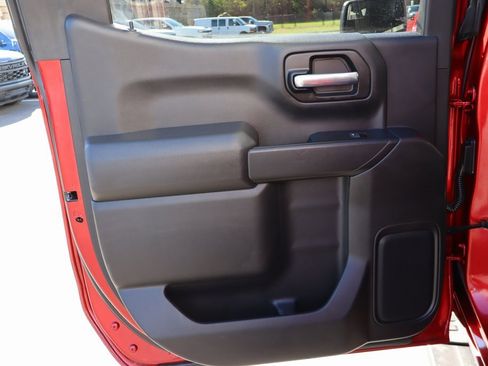 Used 2022 Chevrolet Silverado 1500 Custom w/ Safety Confidence Package image 17