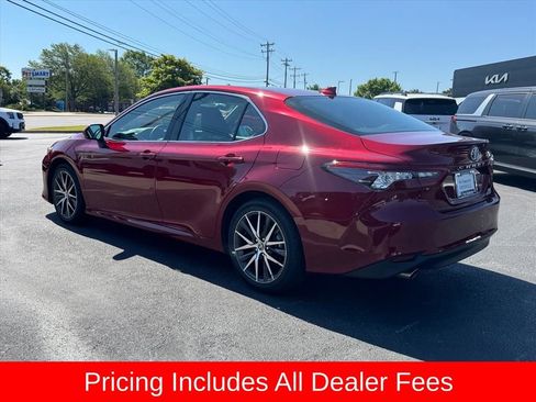 Used 2022 Toyota Camry XLE FWD image 5