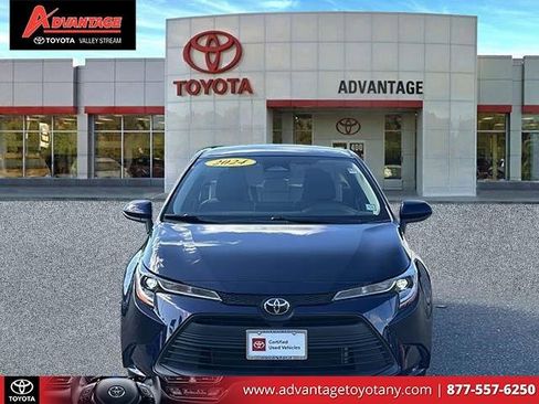 Used 2024 Toyota Corolla LE image 2