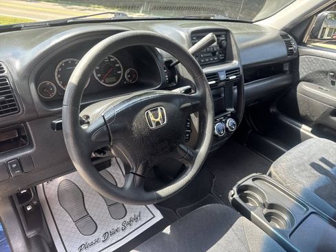 Used 2005 Honda CR-V LX image 13
