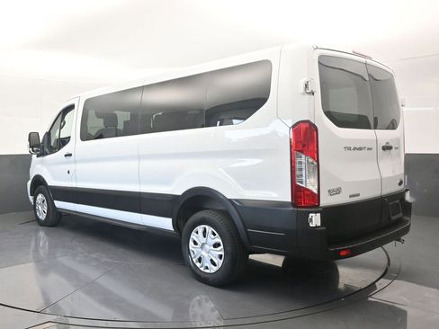 Used 2023 Ford Transit 350 XLT image 4
