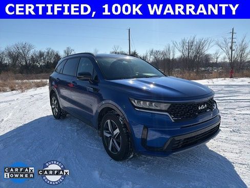 Used 2023 Kia Sorento S image 1