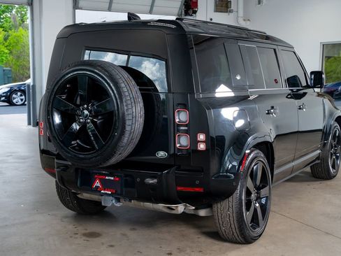 Used 2023 Land Rover Defender 110 X image 6