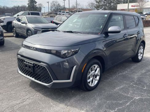 Used 2024 Kia Soul LX w/ Option Group 015 image 7