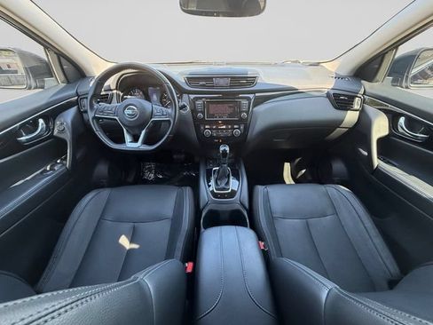Used 2019 Nissan Rogue Sport SL w/ Premium Package FWD image 14
