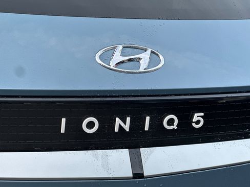 Used 2024 Hyundai Ioniq 5 SE image 28