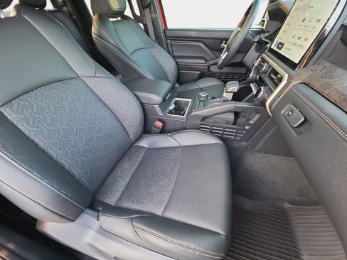 Used 2025 Toyota Tacoma Limited image 10