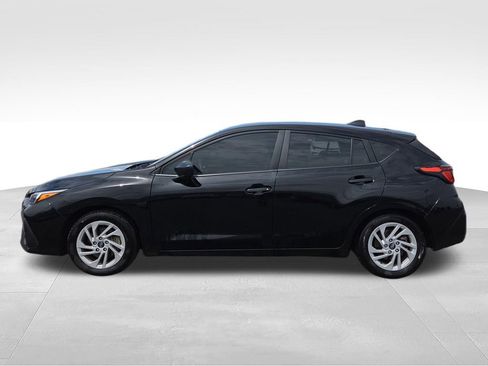 Used 2024 Subaru Impreza 2.0i AWD/4WD image 2