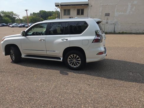 Used 2015 Lexus GX 460 Luxury AWD/4WD image 9