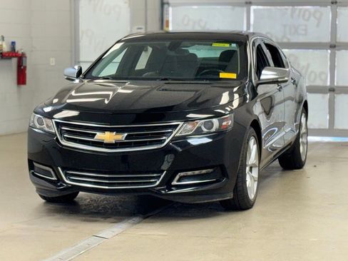 Used 2019 Chevrolet Impala Premier w/ Premier Convenience Package FWD image 3