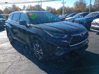 Used 2022 Toyota Highlander XLE
