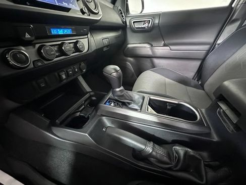 Used 2023 Toyota Tacoma TRD Sport w/ Black Out Package (TMS) AWD/4WD image 26