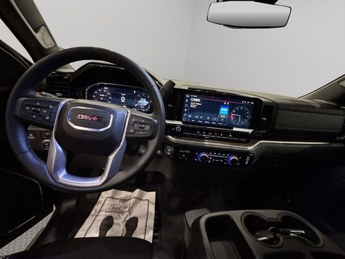 Certified 2025 GMC Sierra 1500 Elevation image 13