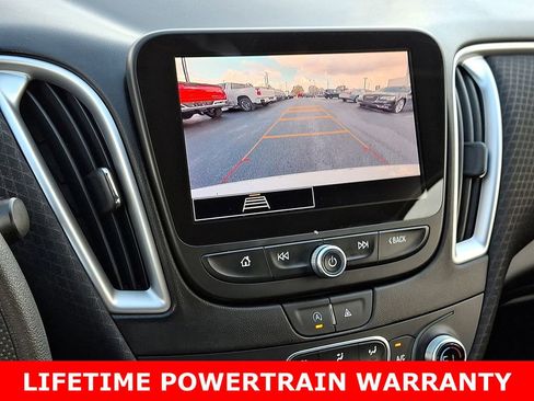 Used 2024 Chevrolet Malibu LT image 18