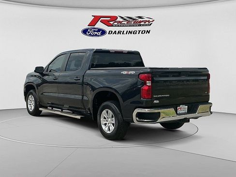 Used 2023 Chevrolet Silverado 1500 LT AWD/4WD image 3