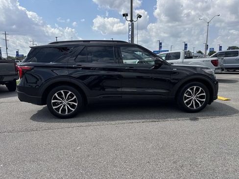New 2026 Ford Explorer ST-Line RWD image 4