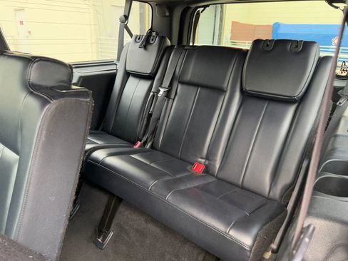 Used 2017 Ford Expedition EL Limited w/ Equipment Group 301A RWD image 15